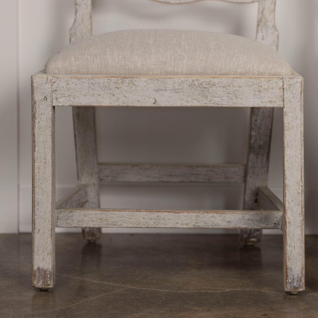 18_850_set_of_six_19th_century_Swedish_Gustavian_chairs_032