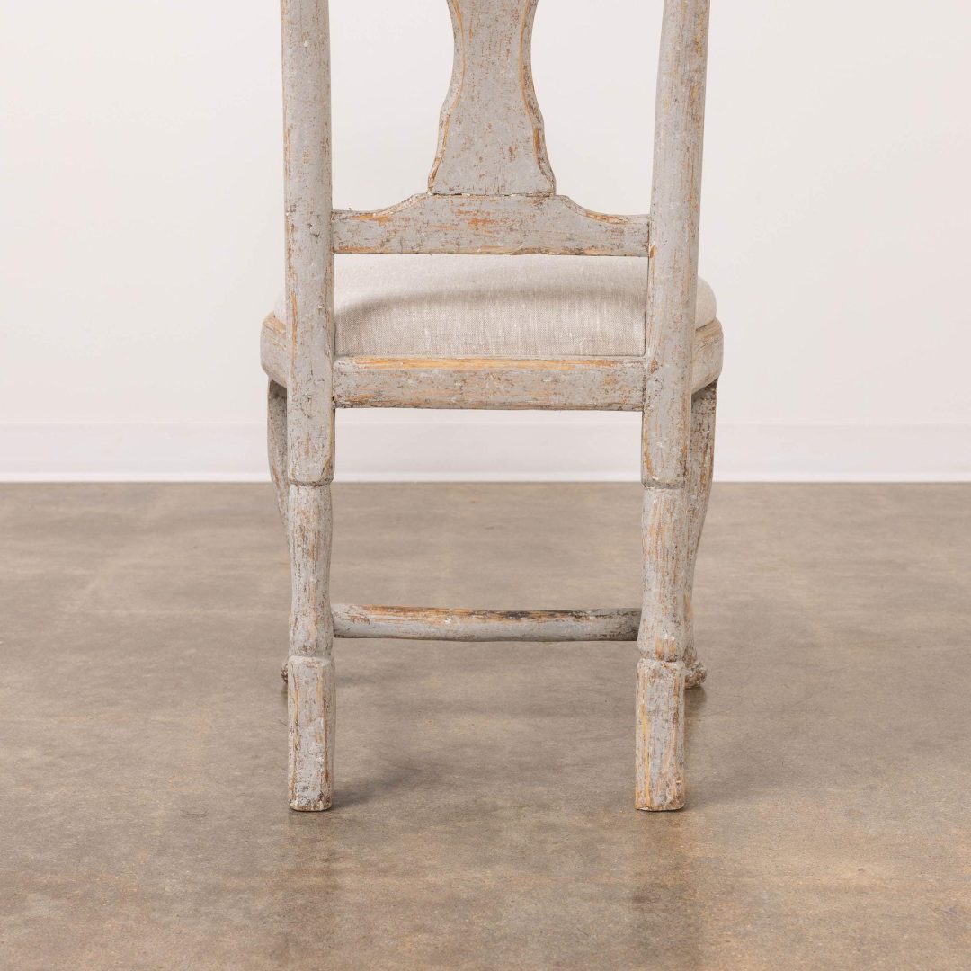 19_2236_18th_century_set_of_six_Swedish_Rococo_painted_chairs_025