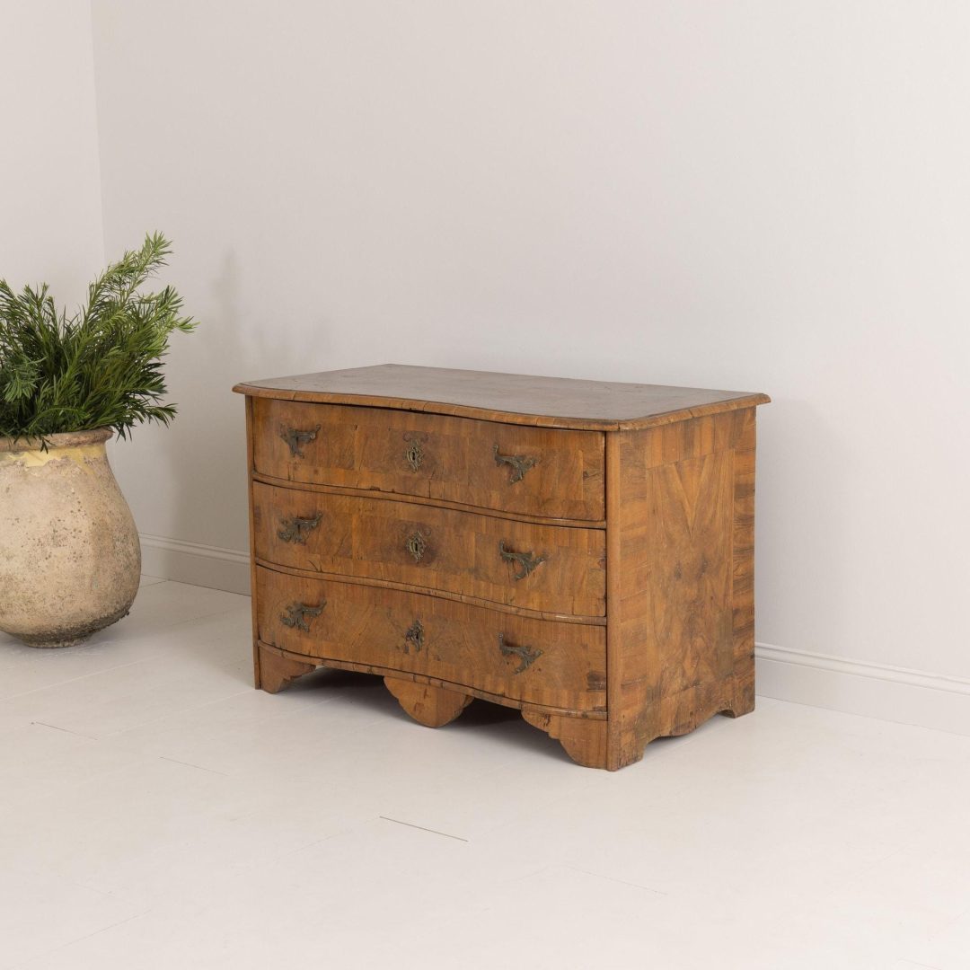 1_2026_18th_century_dutch_walnut_rococo_chest_commode_marquetry_2