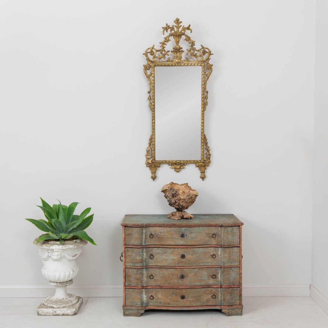 1_2133_18th_century_swedish_baroque_commode_with_arbalest_front_in_original_patina_002
