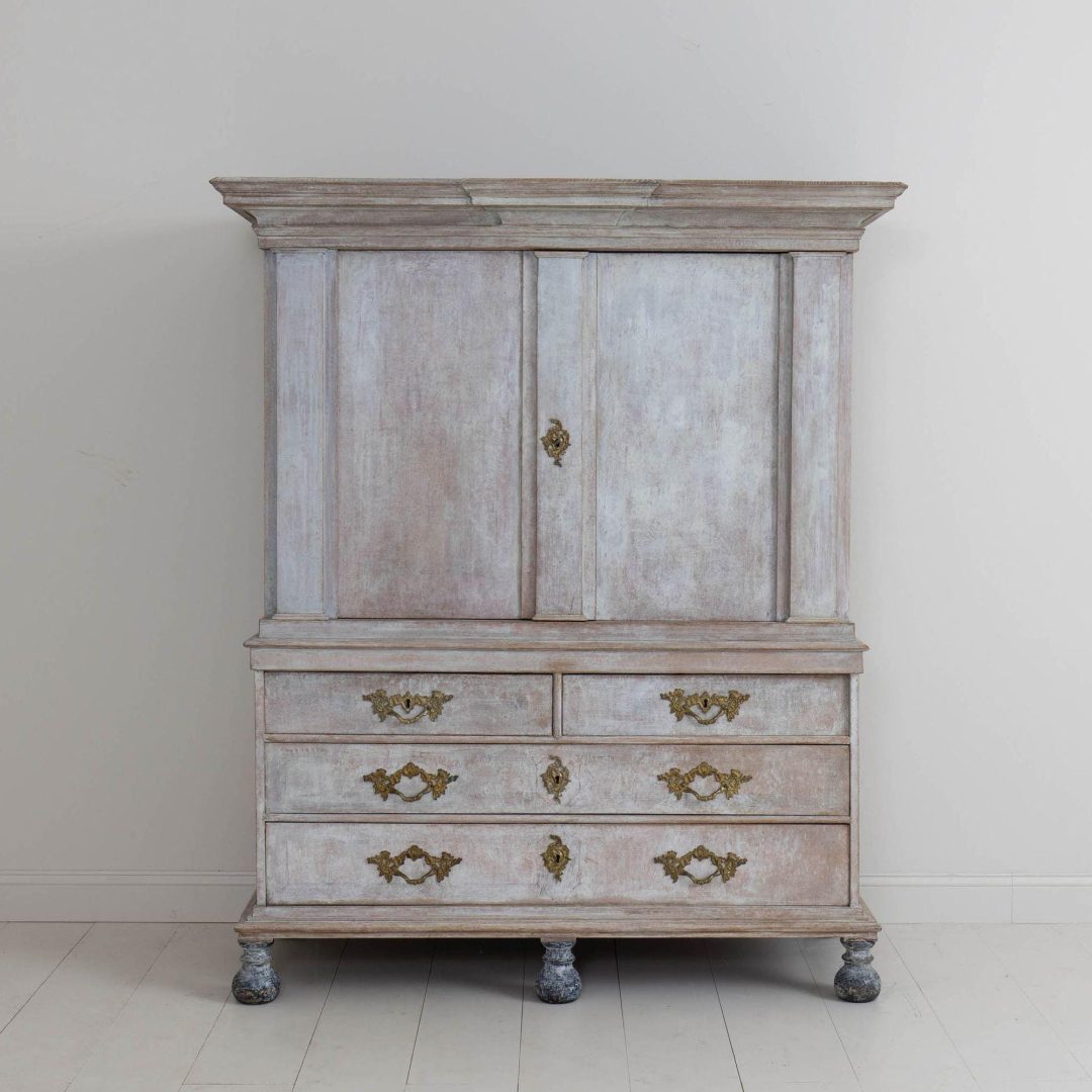 1_2141_18th_century_swedish_baroque_period_cabinet_in_original_paint_003