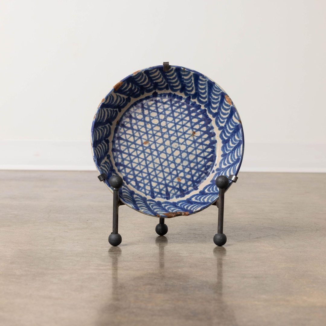 1_2145K_19th_century_Spanish_small_Fajalauza_bowl_from_Granada_001