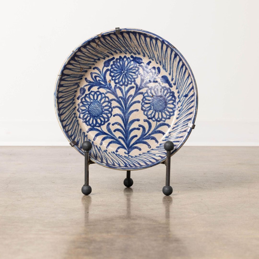 1_2145Q_19th_century_Spanish_small_Fajalauza_bowl_from_Granada_001