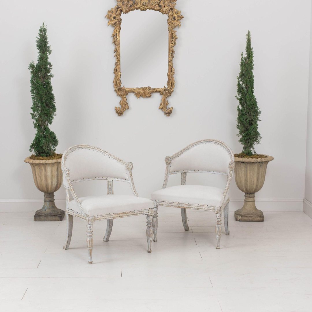 1_2159_19th_century_swedish_gustavian_pair_of_painted_barrel_back_arm_chairs_008