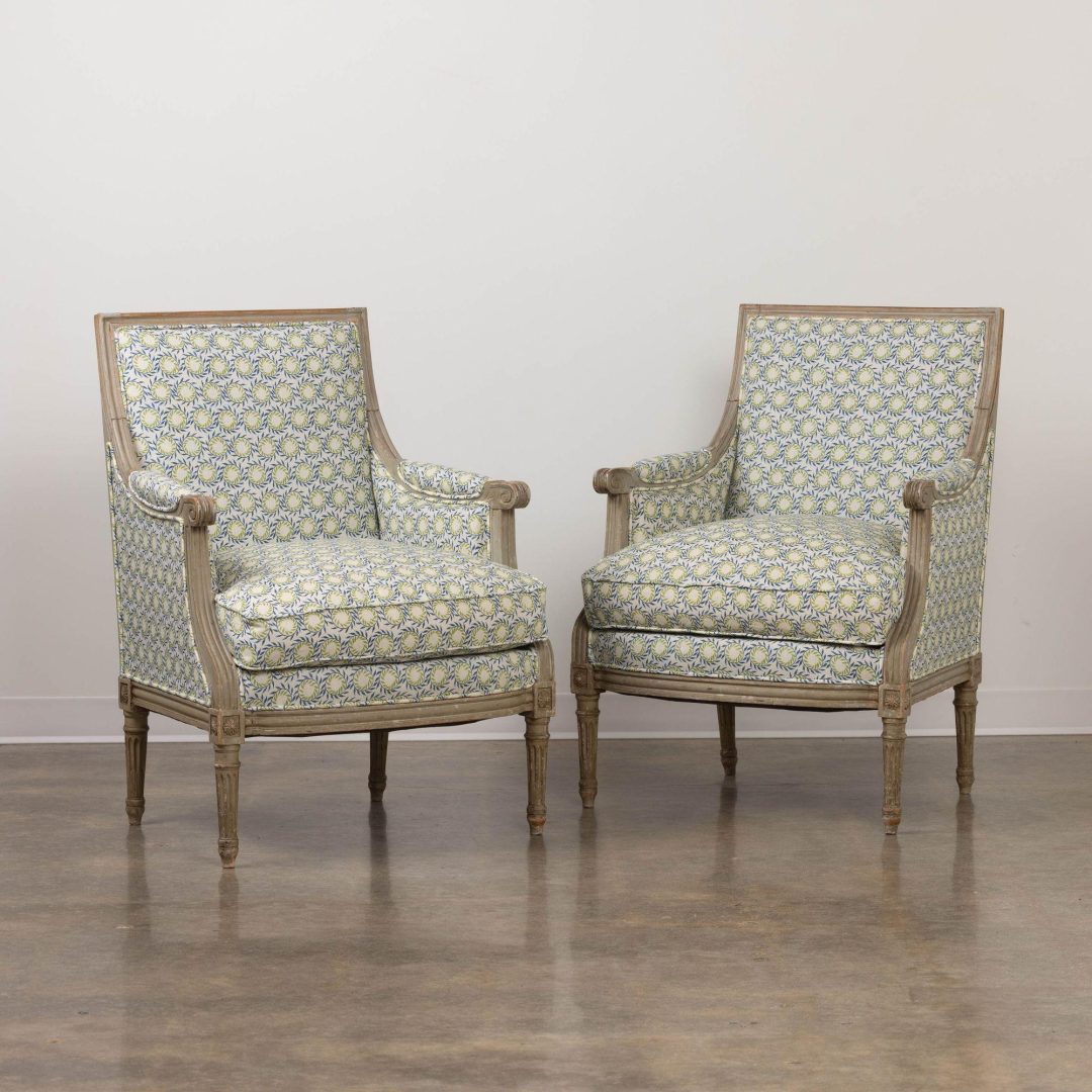 1_2163_19th_century-french_pair_of_bergere_chairs_original_paint_001