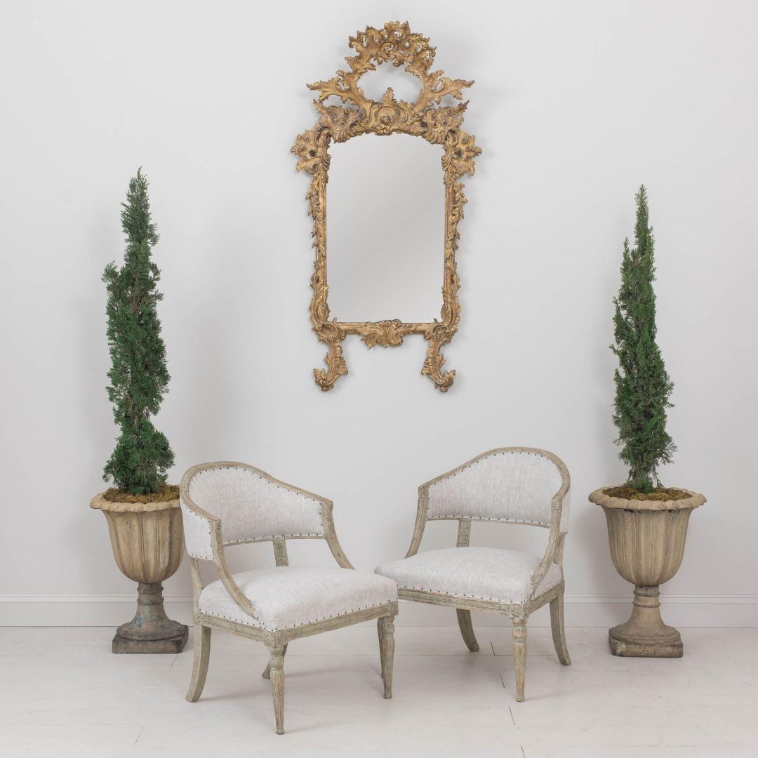 1_2164_pair_of_19th_century_swedish_gustavian_upholstered_barrel_back_armchairs_004