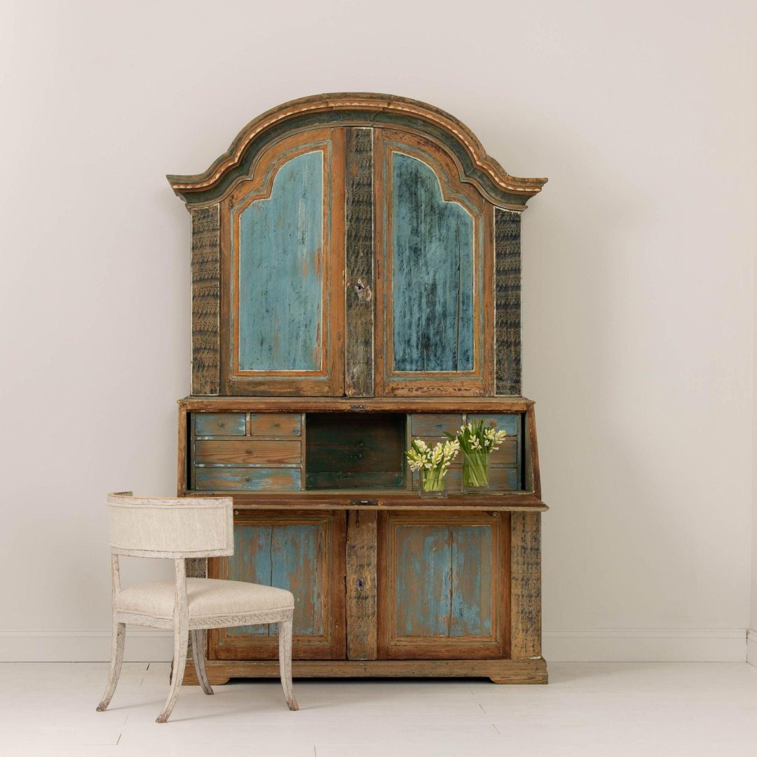 1_2190_19th_century_swedish_rococo_secretary_with_library_in_original__paint_038