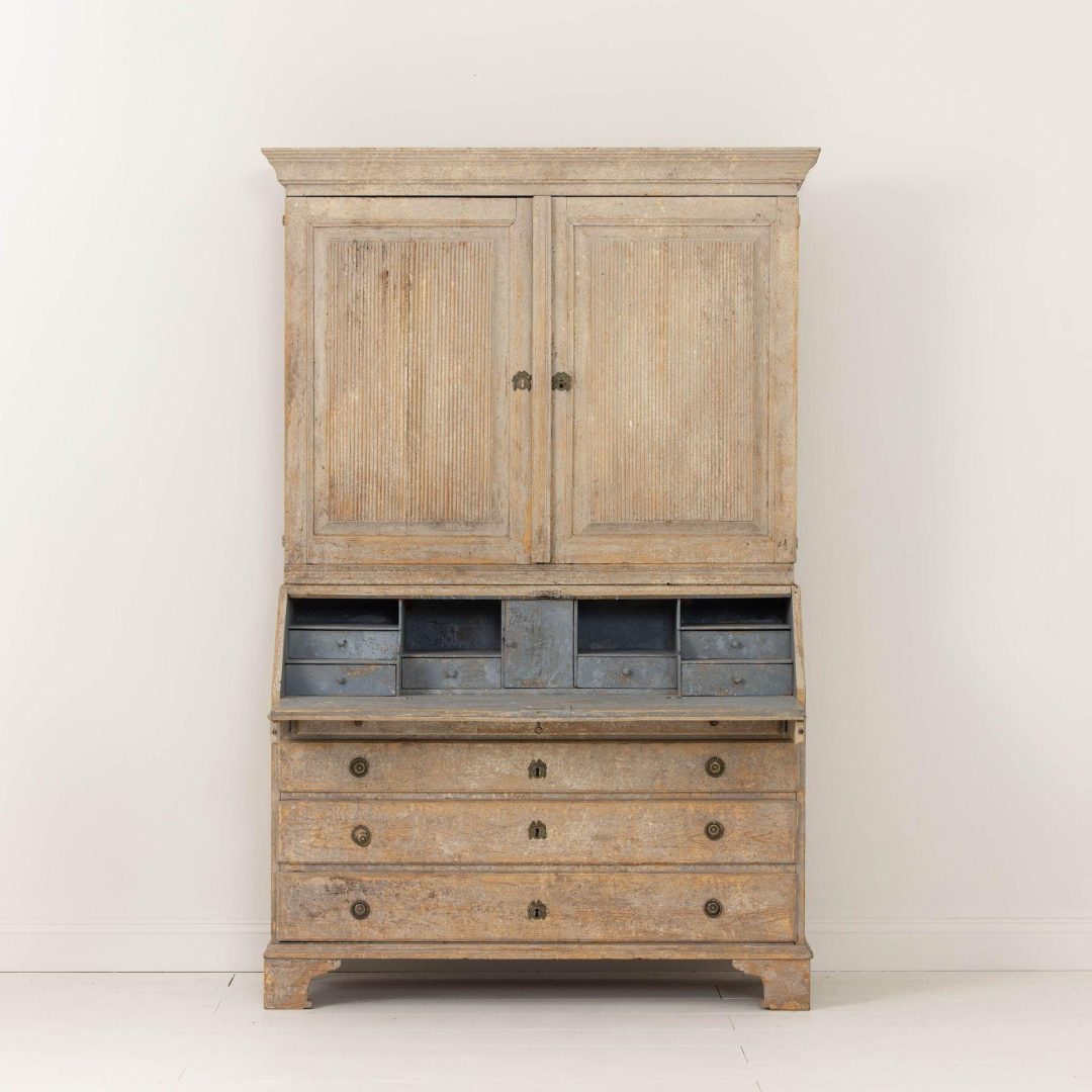 1_2197_19th_century_swedish_gustavian_painted_secretary_with_library_003