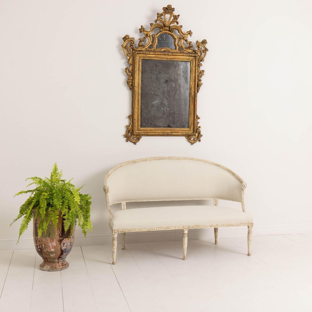 1_2229_19th_century_Swedish_Gustavian_style_sofa_bench_in_original_paint_033