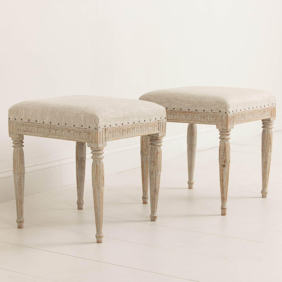 1_2274_19th_century_pair_of_painted_Swedish_Gustavian_stools_signed_Johannes_Ericsson_005