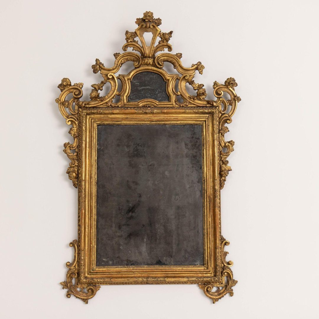 1_2276_18th_century_italian_original_giltwood_venetian_mirror_with_original_mirror_plate_010