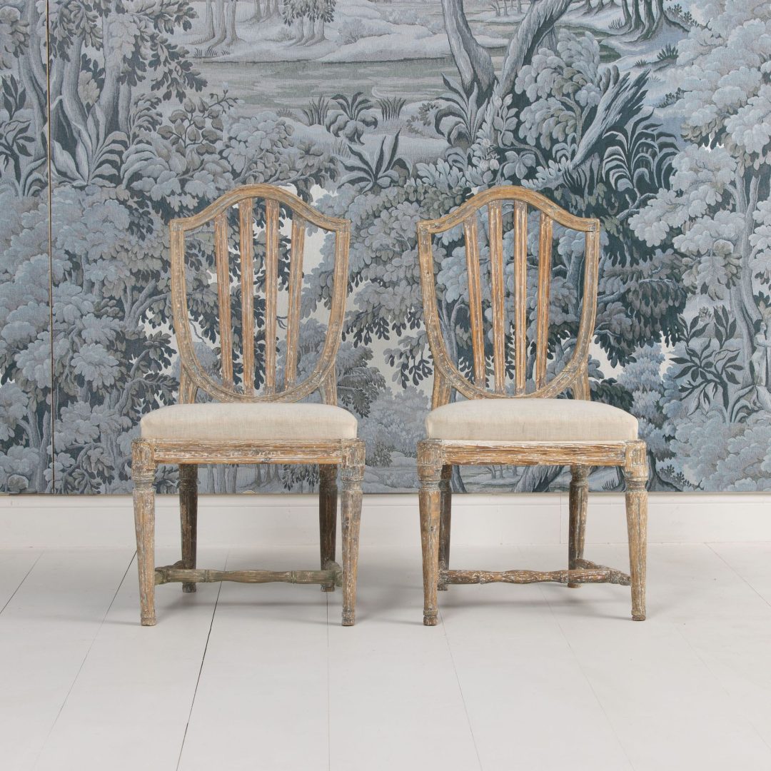 1_2298_18th_century_swedish_gustavian_pair_of_chairs_in_original_paint-0003