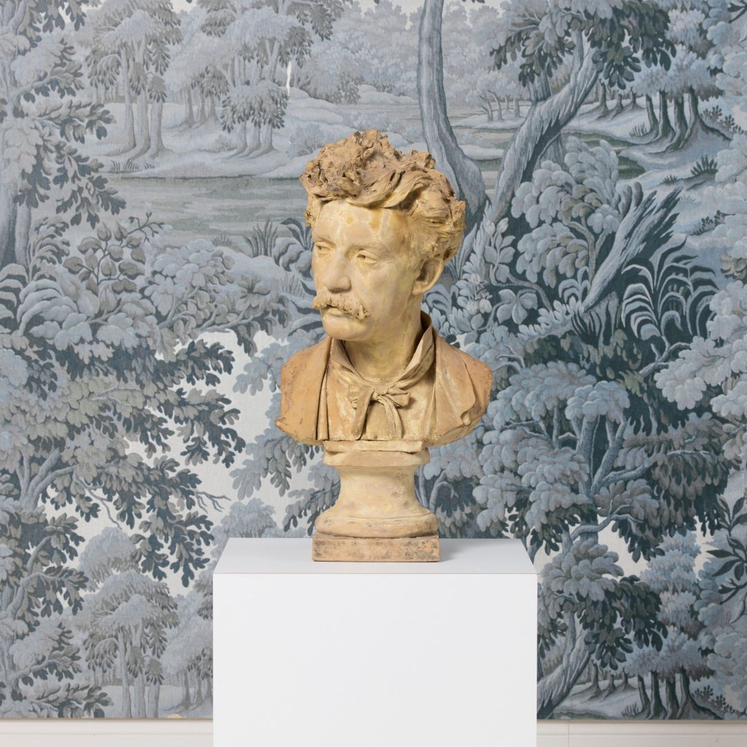 1_2313_18th_century_French_yellow_terracotta_bust-0004