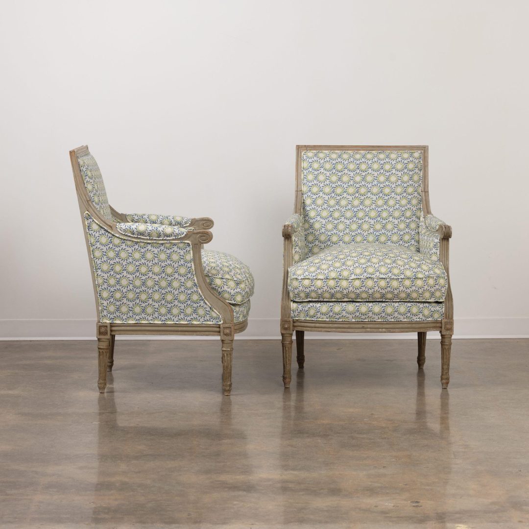 2163_19th_century-french_pair_of_bergere_chairs_original_paint_003b