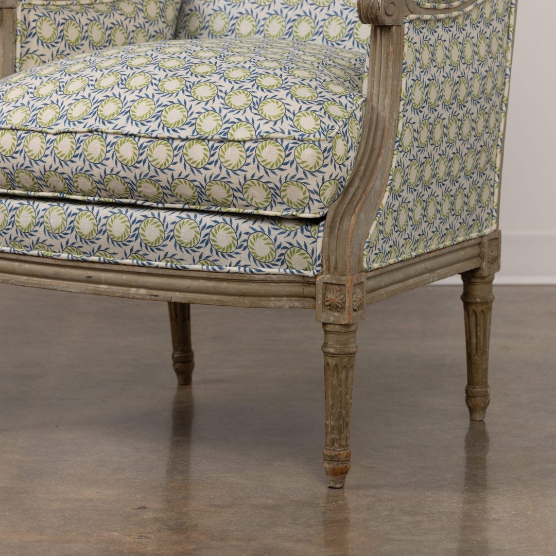 2163_19th_century-french_pair_of_bergere_chairs_original_paint_005b