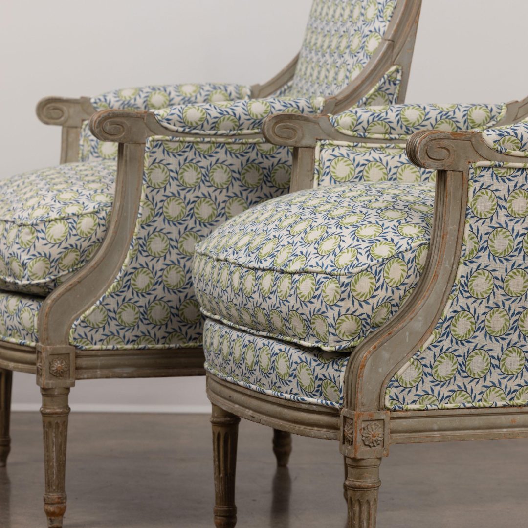 2163_19th_century-french_pair_of_bergere_chairs_original_paint_011b