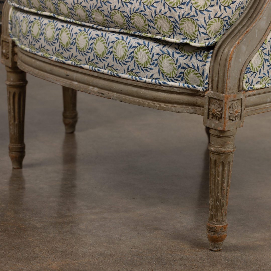 2163_19th_century-french_pair_of_bergere_chairs_original_paint_014b