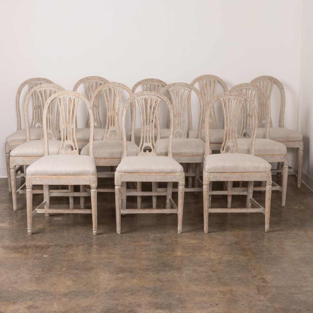 2195_18th_century_set_of_twelve_Swedish_Gustavian_painted_chairs_001