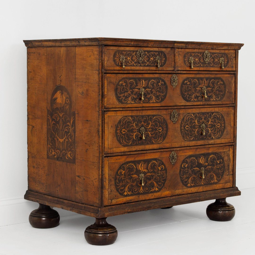 2279_17th_century_english_william_and_mary_walnut_and_ebony_floral_marquetry_chest_of_drawers_004b