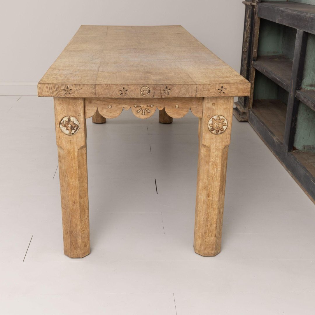 26_2054_19th_century_french_oak_dining_table_latin_carvings_scalloped_apron_31