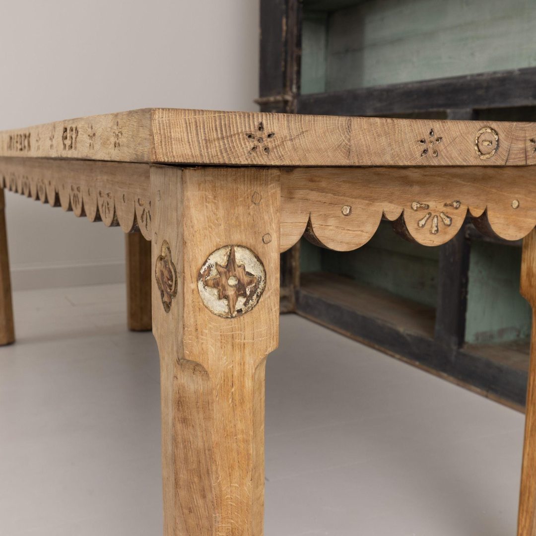 29_2054_19th_century_french_oak_dining_table_latin_carvings_scalloped_apron_33