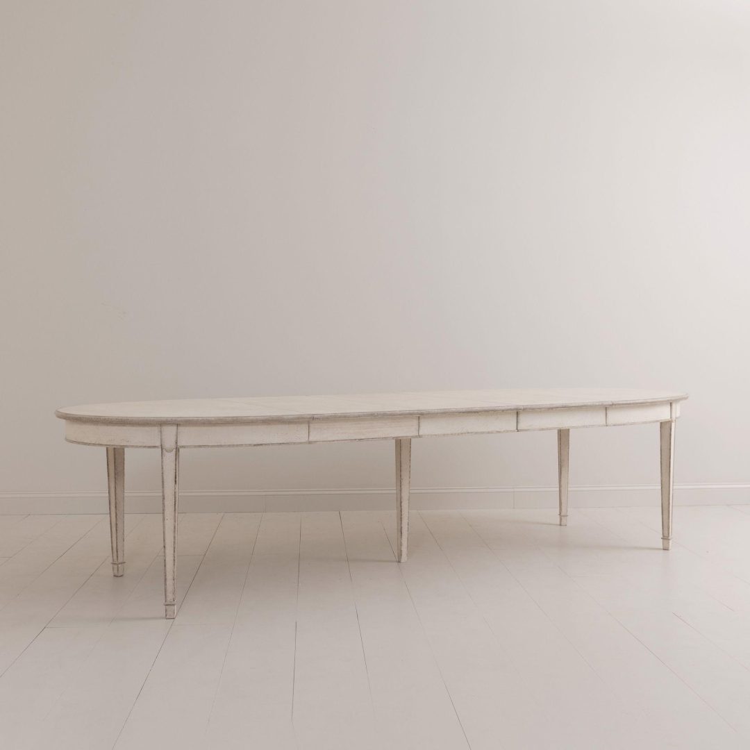 2_2020_swedish_gustavian_painted_extension_dining_table_three_leaves_2