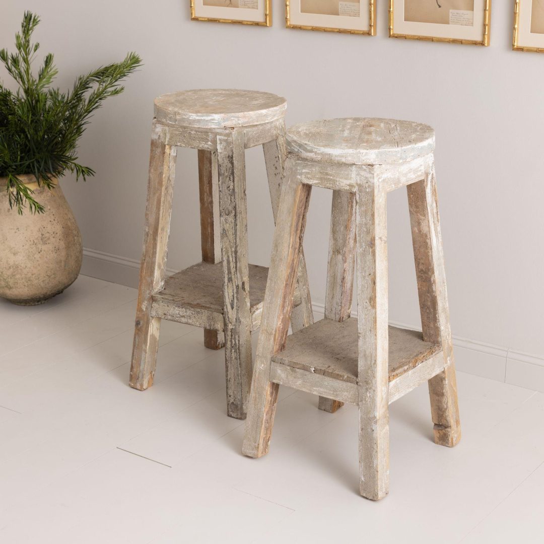 2_2052_19th_century_italian_pair_painted_sculpter_stands_3