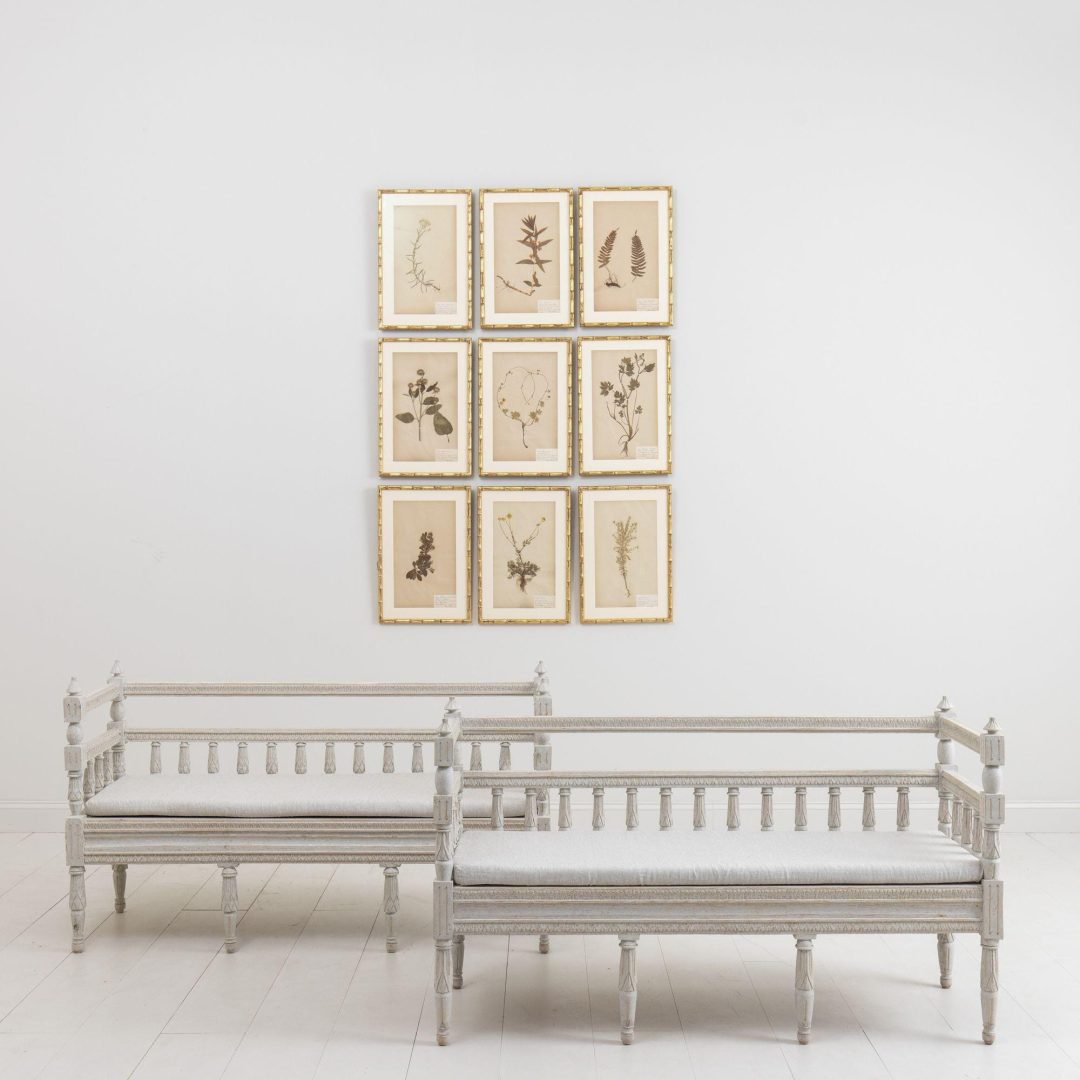 2_2097_19th_century_swedish_gustavian_pair_painted_benches_sofas_dalarna_031