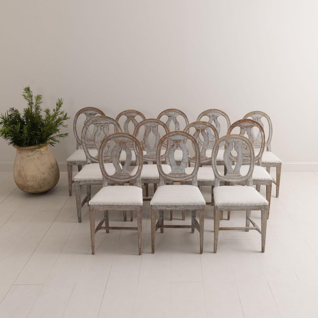 2_2125_19th_century_swedish_gustavian_set_twelve_original_paint_dining_chairs_8