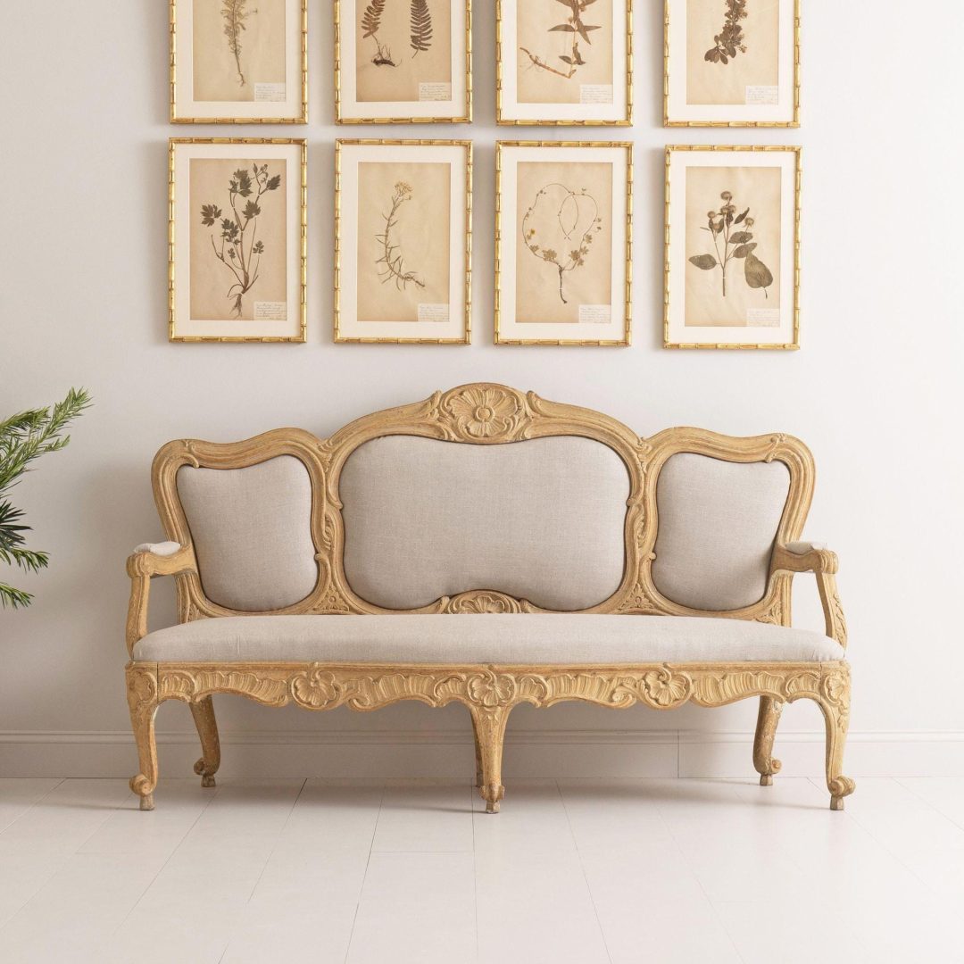2_2129_18th_century_swedish_original_paint_rococo_sofa_bench_settee_25