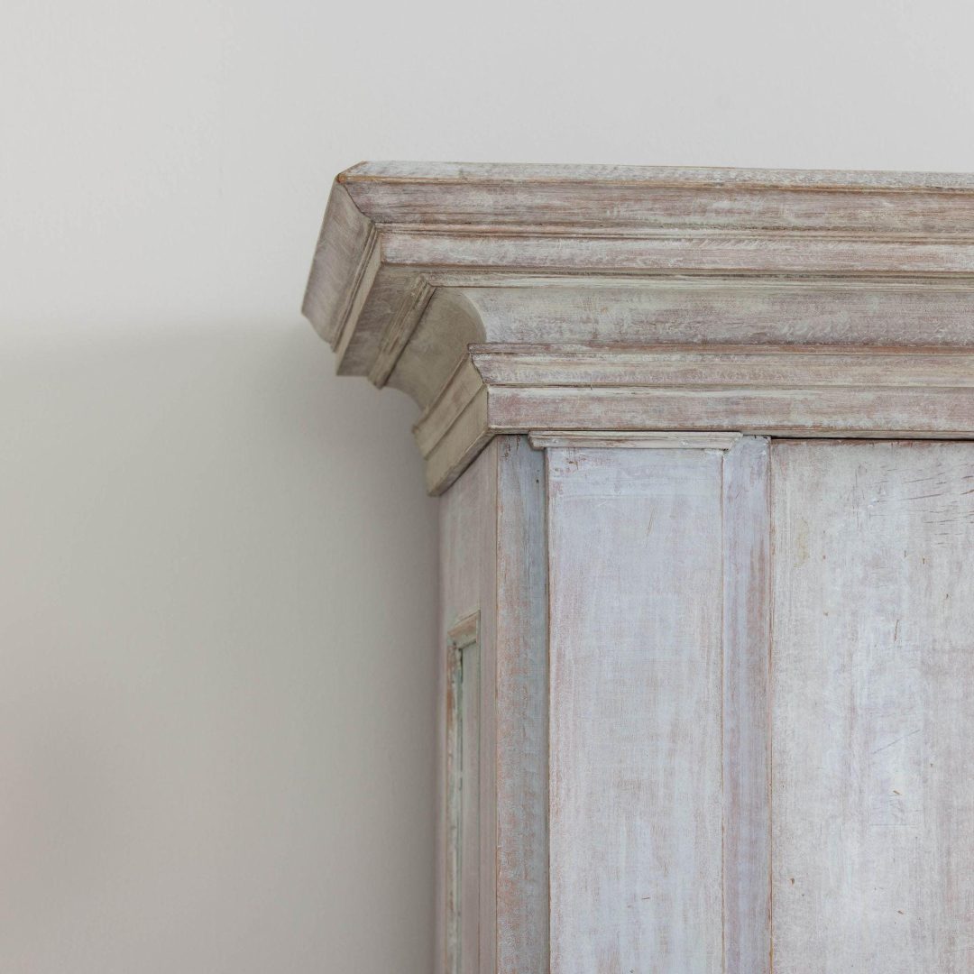 2_2141_18th_century_swedish_baroque_period_cabinet_in_original_paint_030