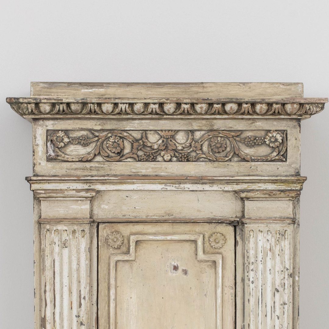 2_2142_19th_century_swedish_gustavian_period_pilaster_cupboard_005