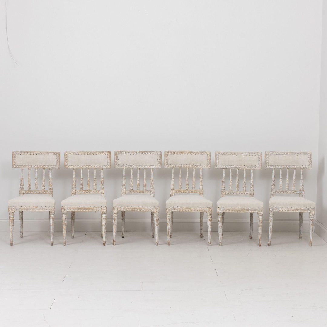 2_2143_19th_century_swedish_gustavian_period_set_of_six_dining_chairs_in_original_paint_009