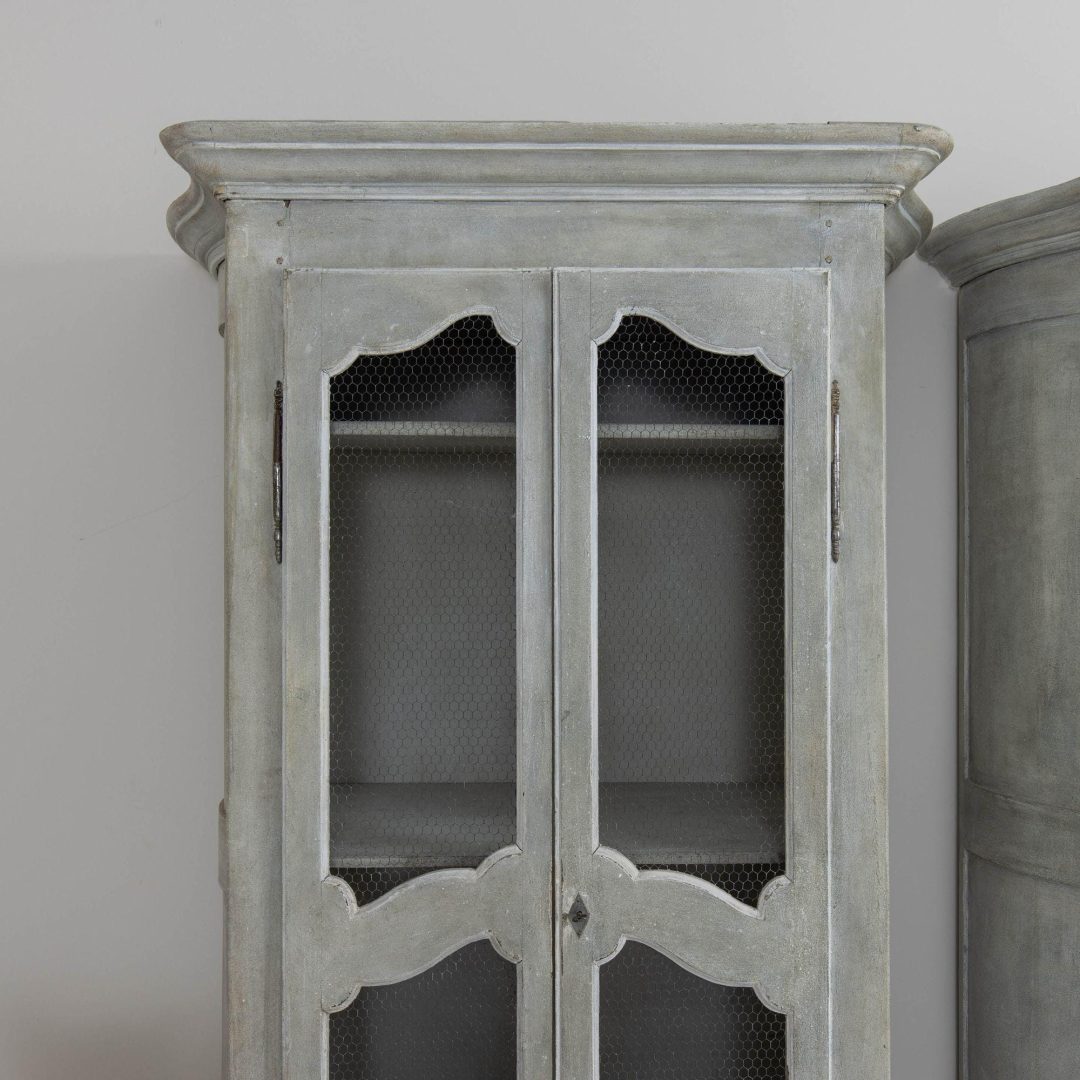 2_2167_19th_century_french_pair_of_large_painted_cabinets_008