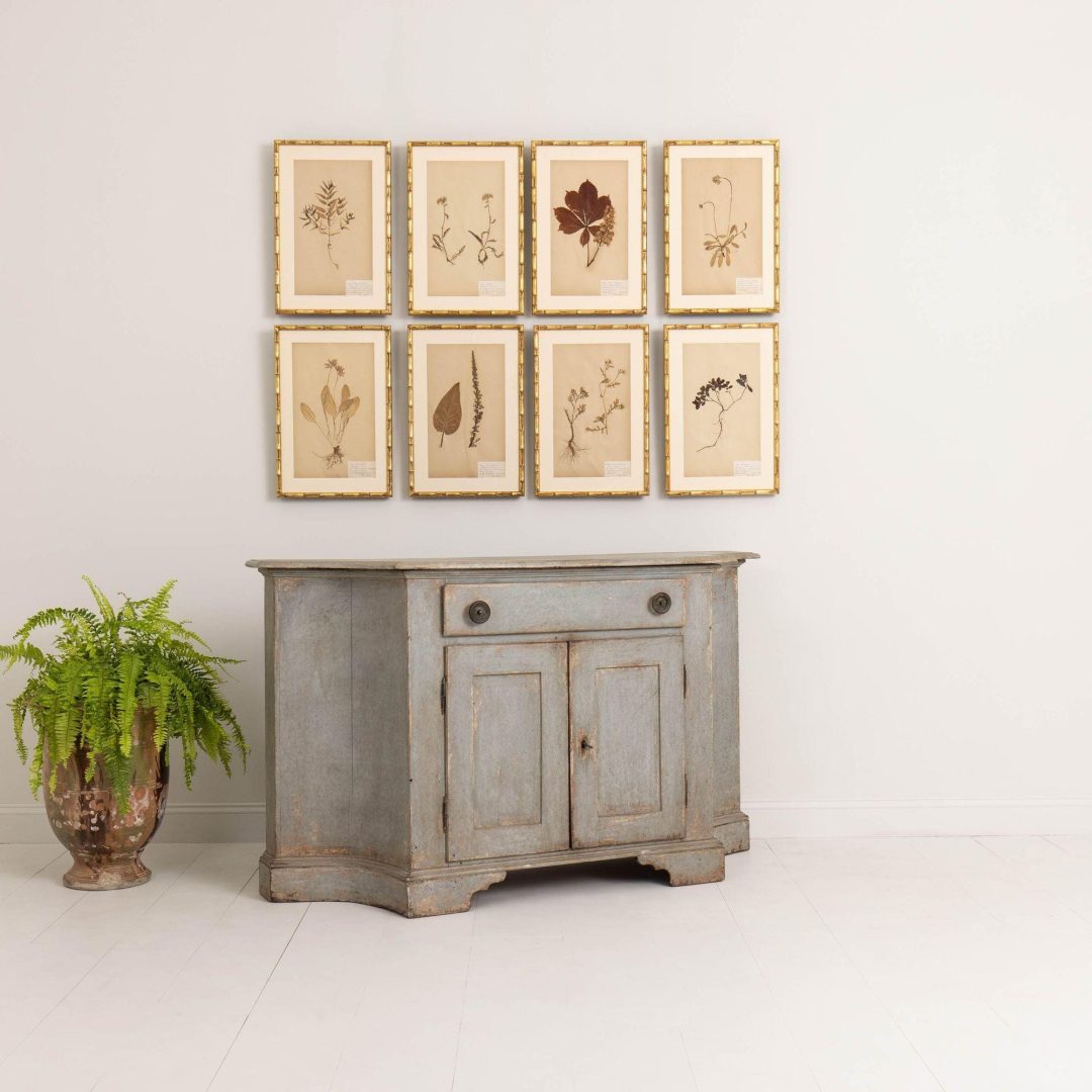 2_2264_19th_century_Italian_painted_buffet__with_serpentine_sides_017