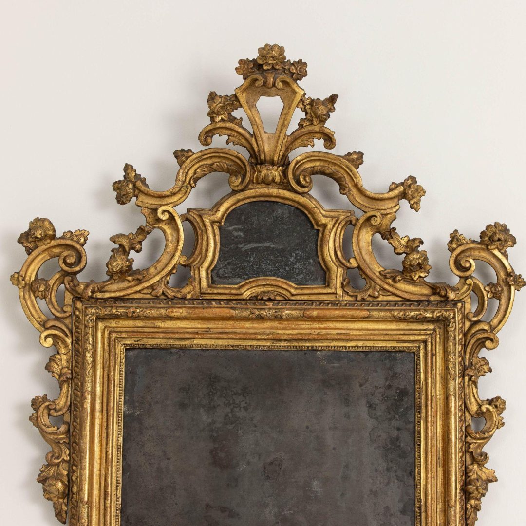 2_2276_18th_century_italian_original_giltwood_venetian_mirror_with_original_mirror_plate_005