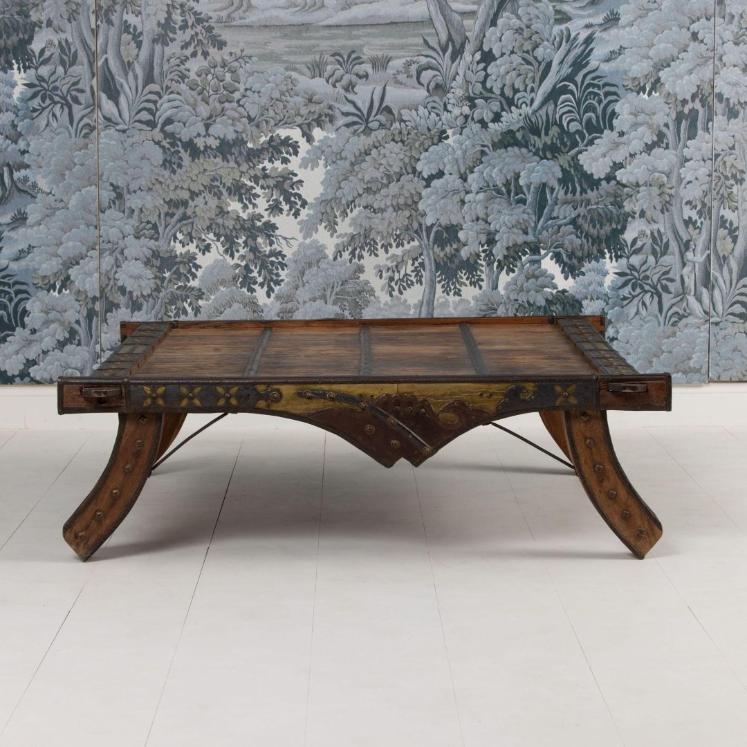2_2292_Early_20th_century_Mauritania_acacia_wood_coffee_table-0039