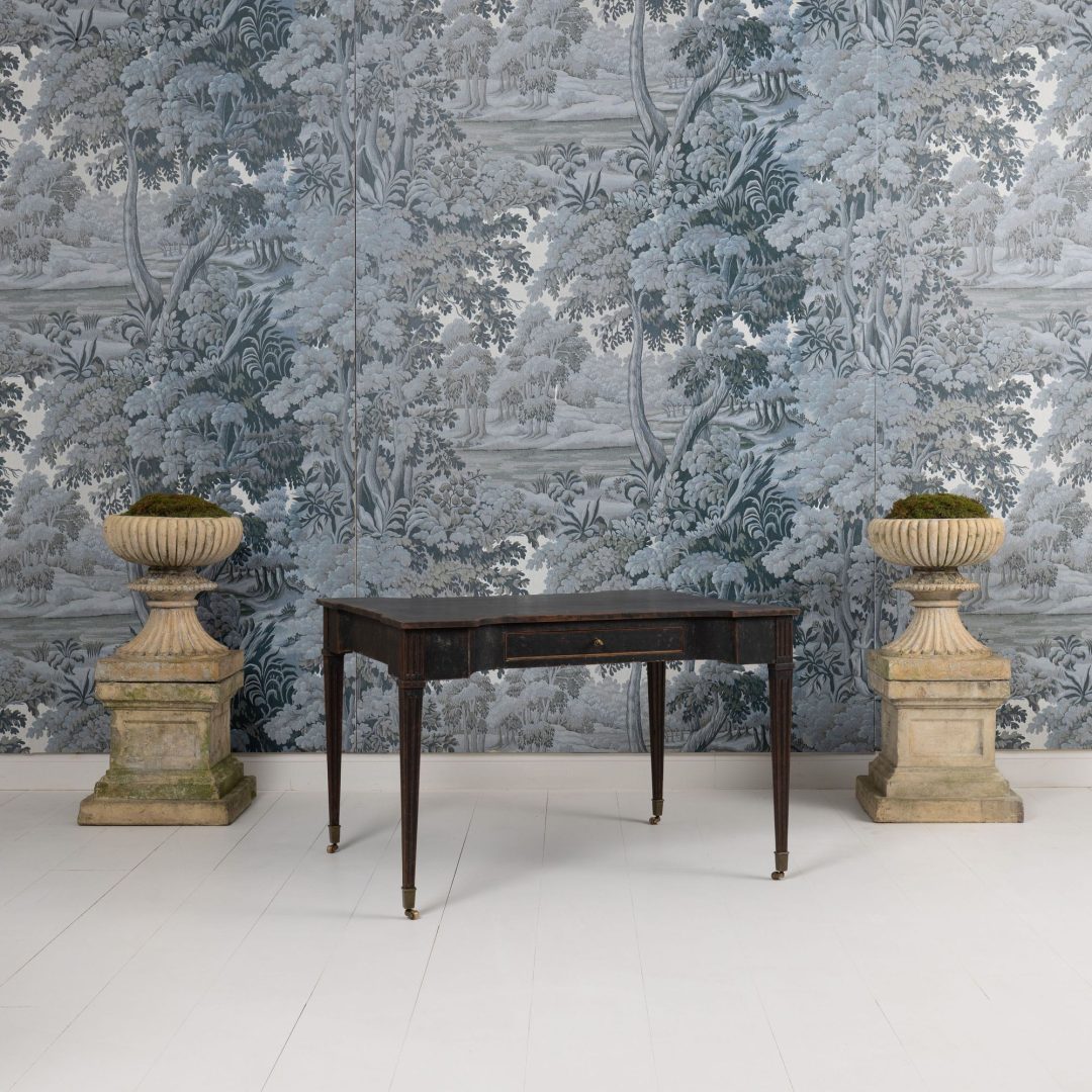 2_2339_18th_century_dutch_Louis_XVI_painted_writing_desk-0001