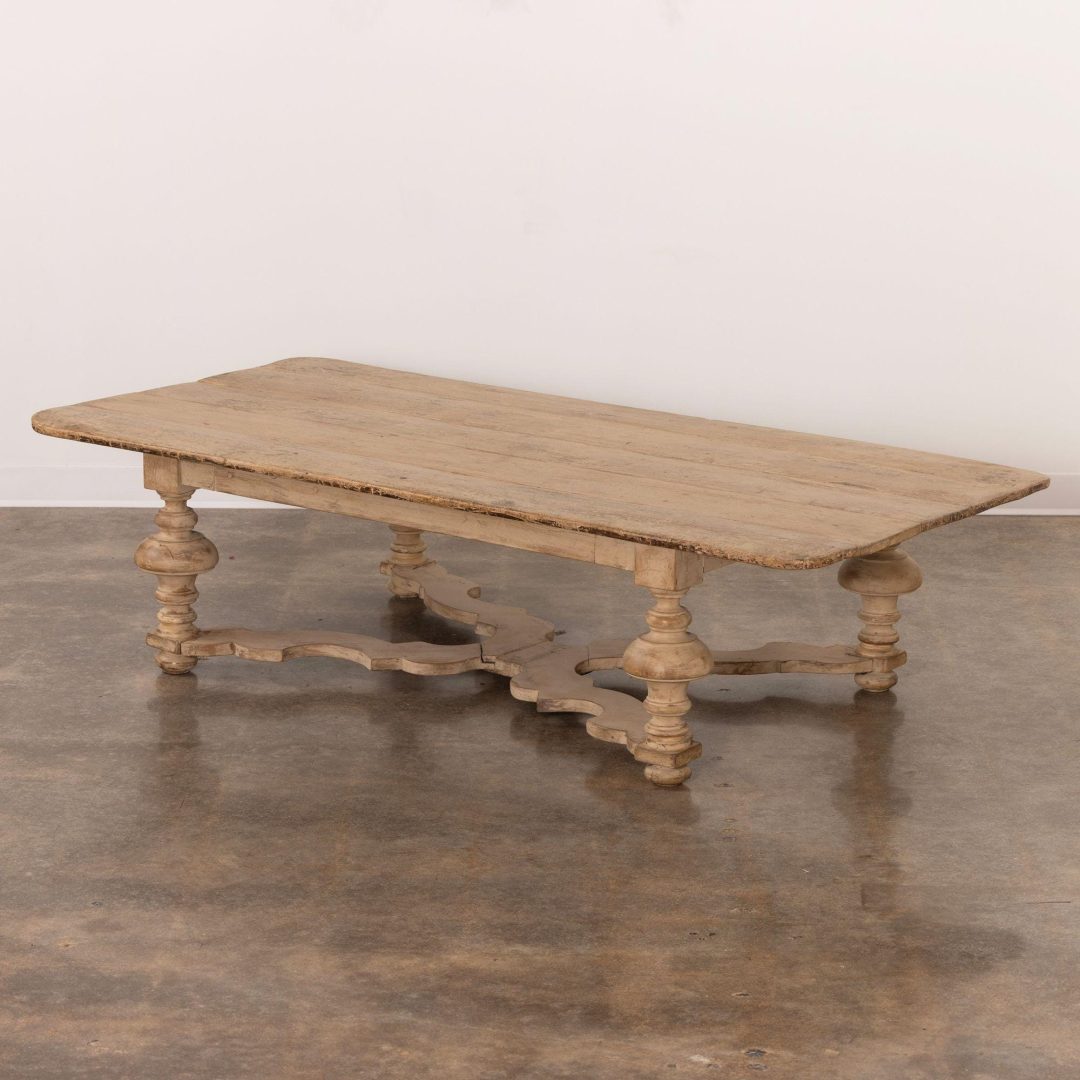 3_1807_18th_century_Italian_pine_painted_coffee_table_17