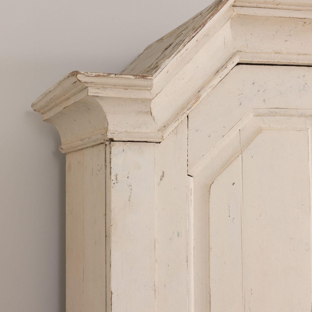 3_2065_19th_century_swedish_baroque_painted_cabinet_19