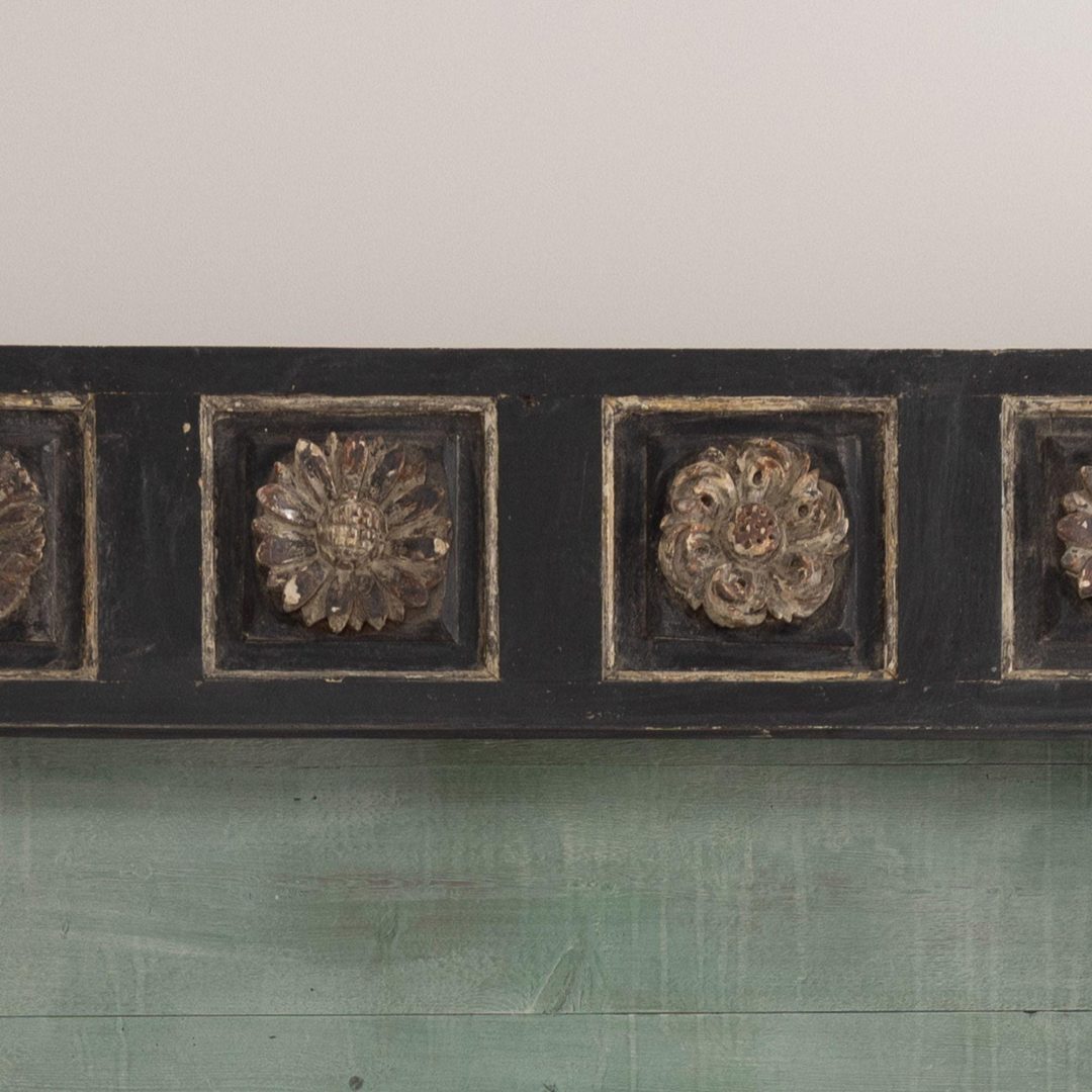 3_2100_17th_century_french_monumental_original_paint_silver_leaf_bibliotheque_bookcase_detail_11