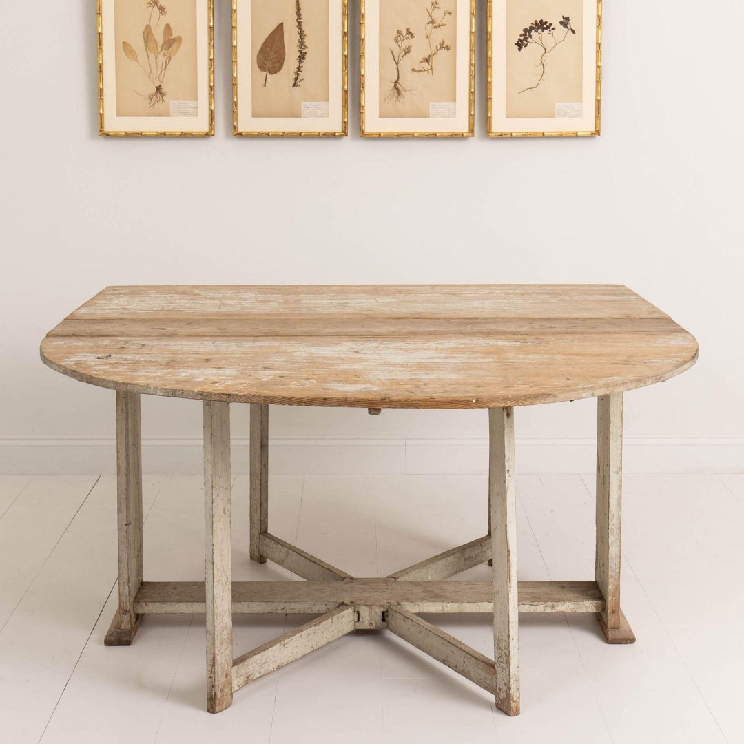 3_2130_18th_century_swedish_Gustavian_drop_leaf_table_in_original_paint_001_1