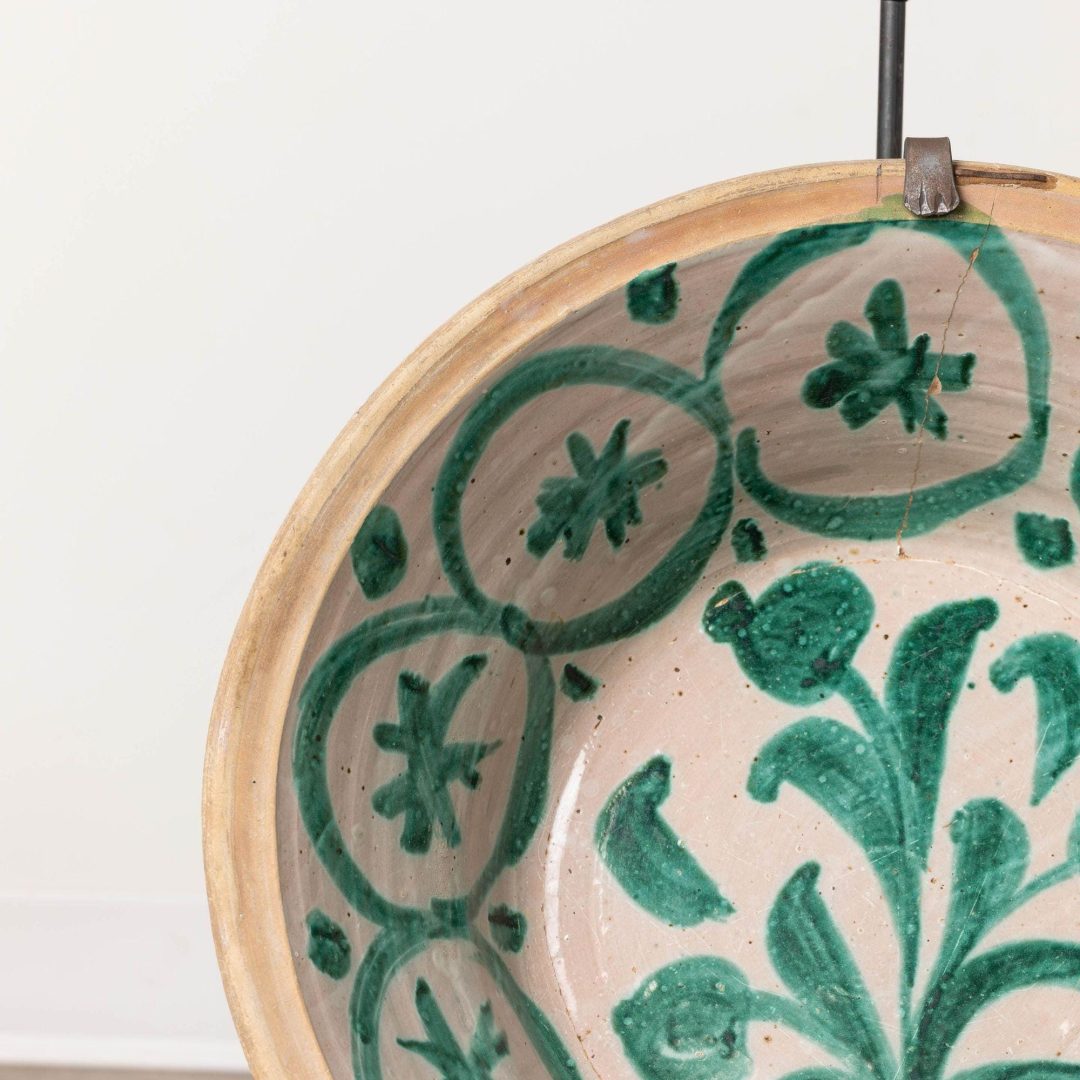 3_2132_19th_century_Spanish_large_Fajalauza_lebrillo_from_Granada_002