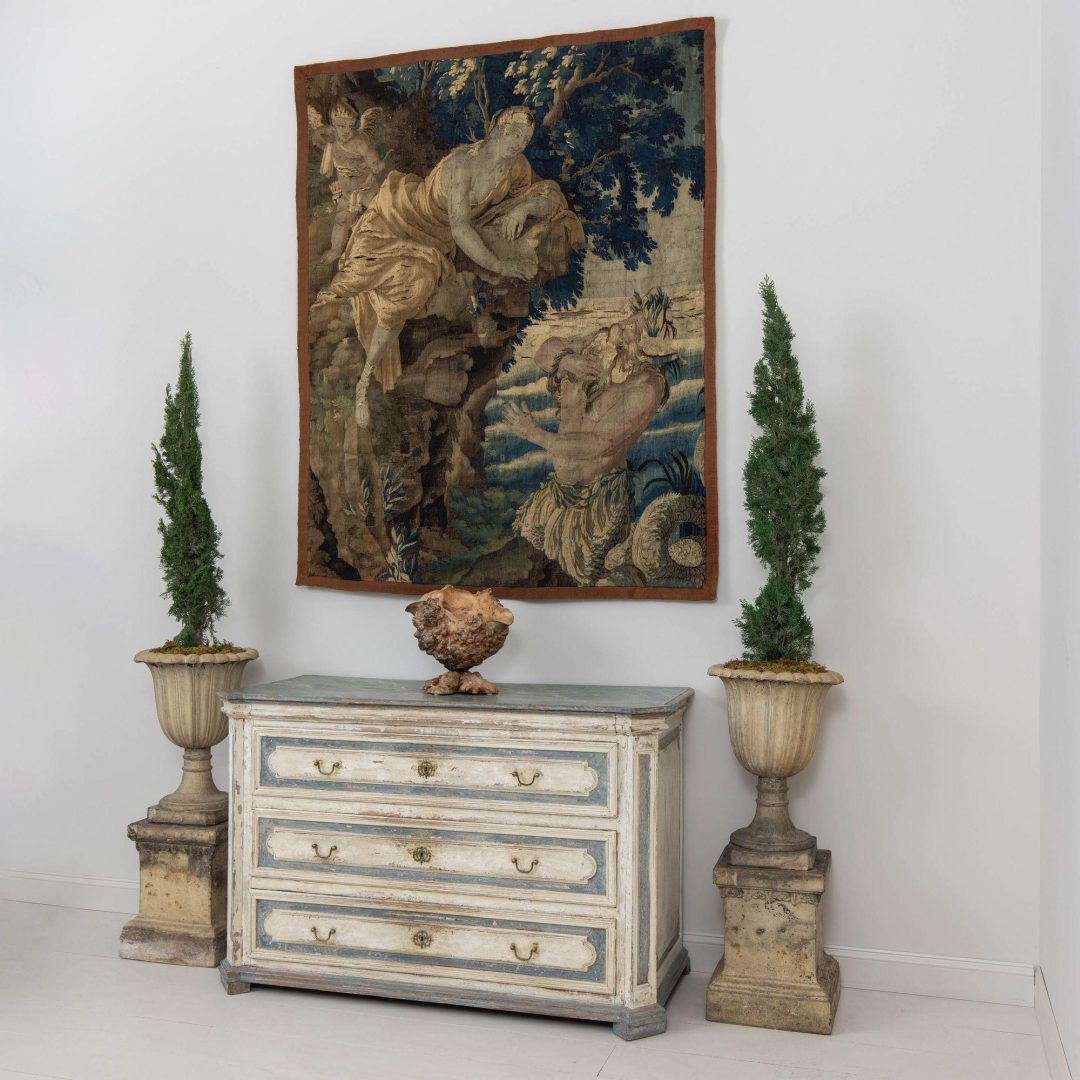 3_2137_18th_century_french_painted_commode_with_hand-painted_marbelized_top_004