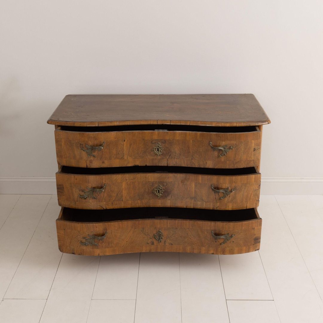 4_2026_18th_century_dutch_walnut_rococo_chest_commode_marquetry_5