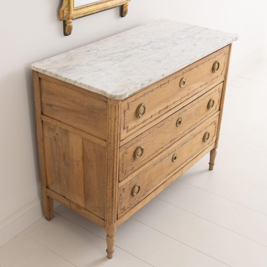 4_2062_French_18th_century_Louis_xvi_chest_commode_marble_top_16