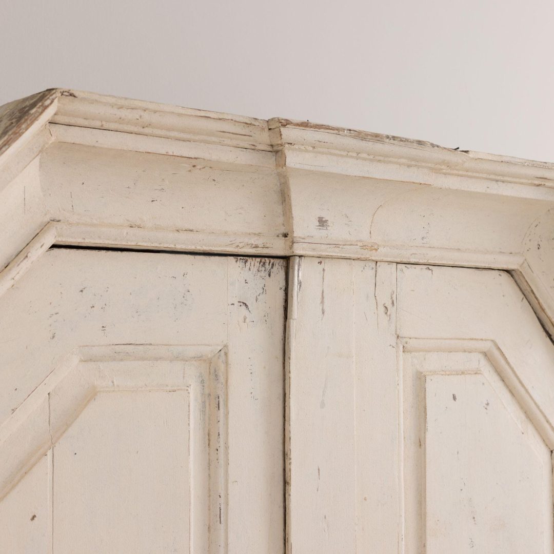 4_2065_19th_century_swedish_baroque_painted_cabinet_20