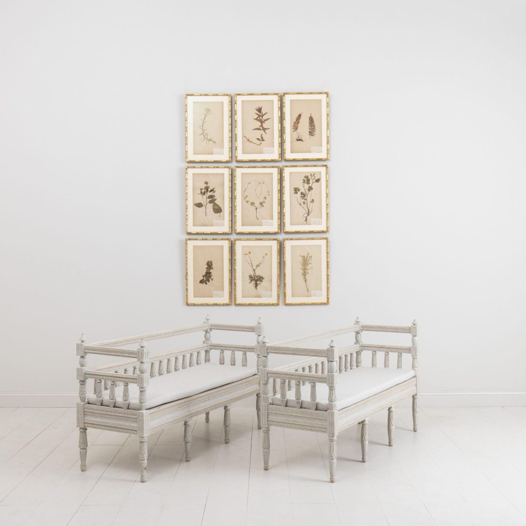 4_2097_19th_century_swedish_gustavian_pair_painted_benches_sofas_dalarna_034