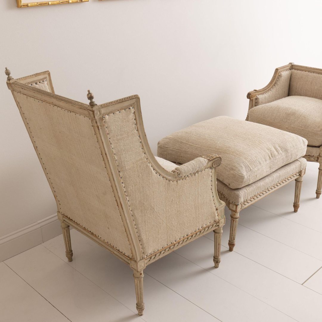 4_2116_19th_century_french_duchesse_brisee_pair_original_paint_chairs_ottoman_6