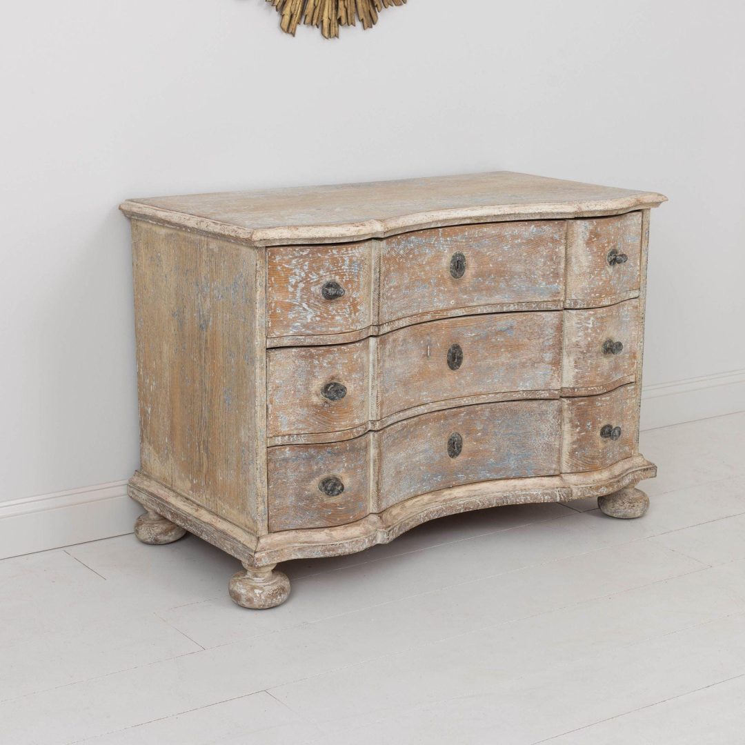 4_2138_18th_century_german_baroque_period_commode_in_original_paint_006